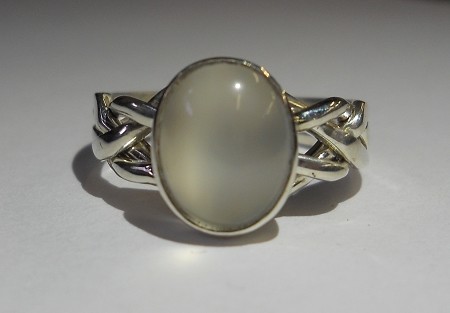 4MS-Cab Moonstone Cabocho Ladies Ring