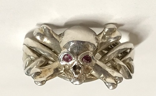 6NSX Ruby Eyes Ladies Puzzle Ring